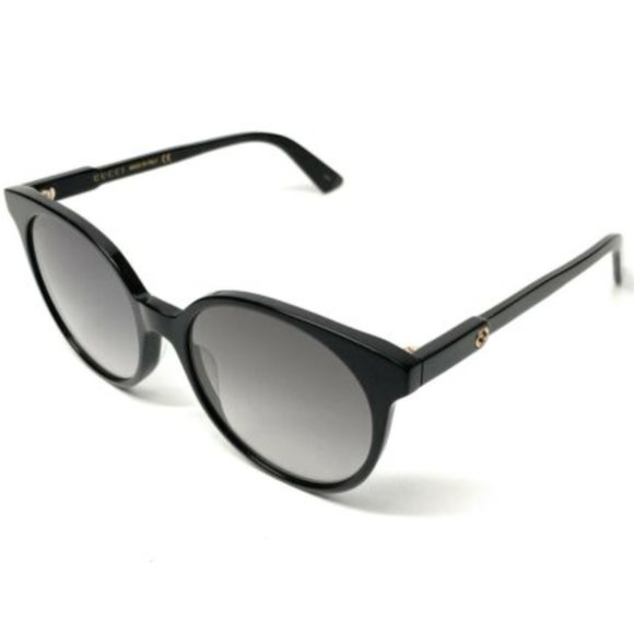 Gucci Accessories - Gucci Women's Black Sunglasses!